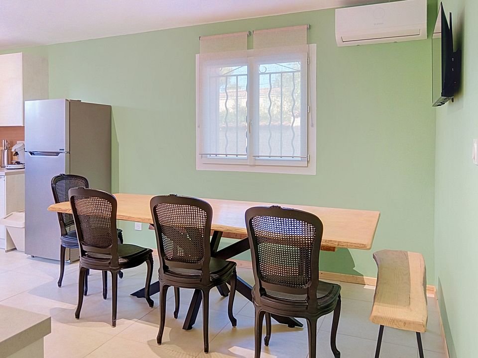 The dining corner